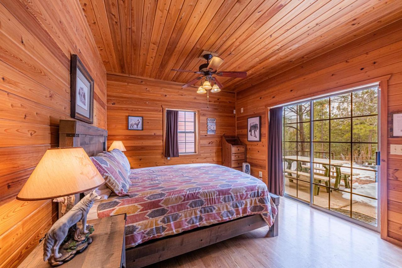 Cabin #4 The Wolves Den - Pet Friendly- Sleeps 6 - Playground & Game Room Payson Luaran gambar
