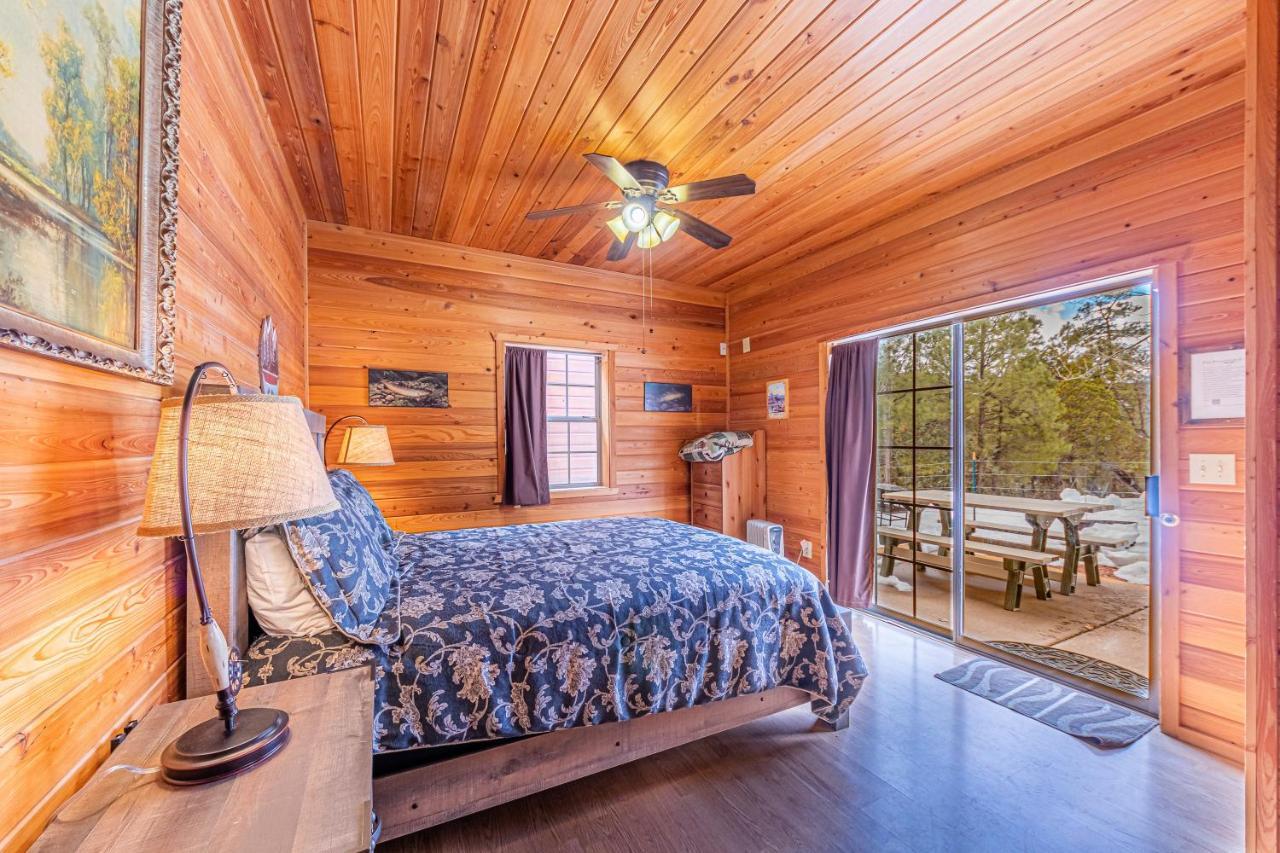 Cabin #4 The Wolves Den - Pet Friendly- Sleeps 6 - Playground & Game Room Payson Luaran gambar